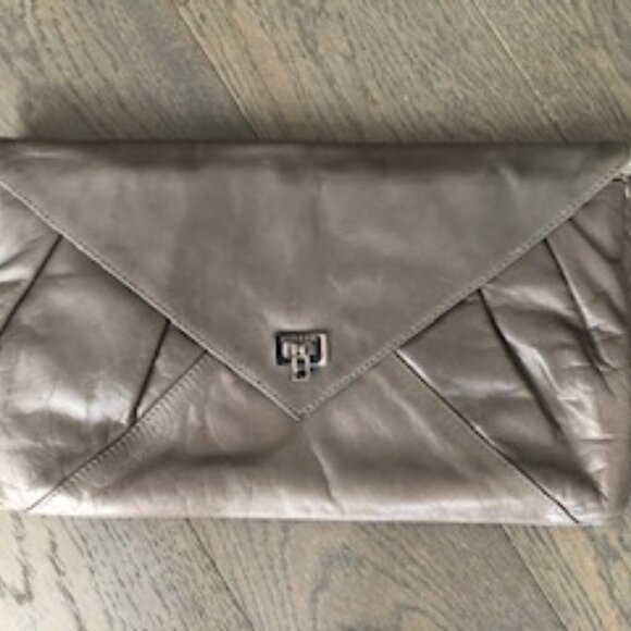 Rudsak Leather Clutch Wristlet w Metal Hardware Detachable Hand Strap Grey Sz OS - Picture 3 of 4